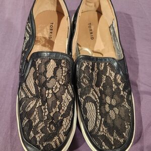 Torrid lace flats